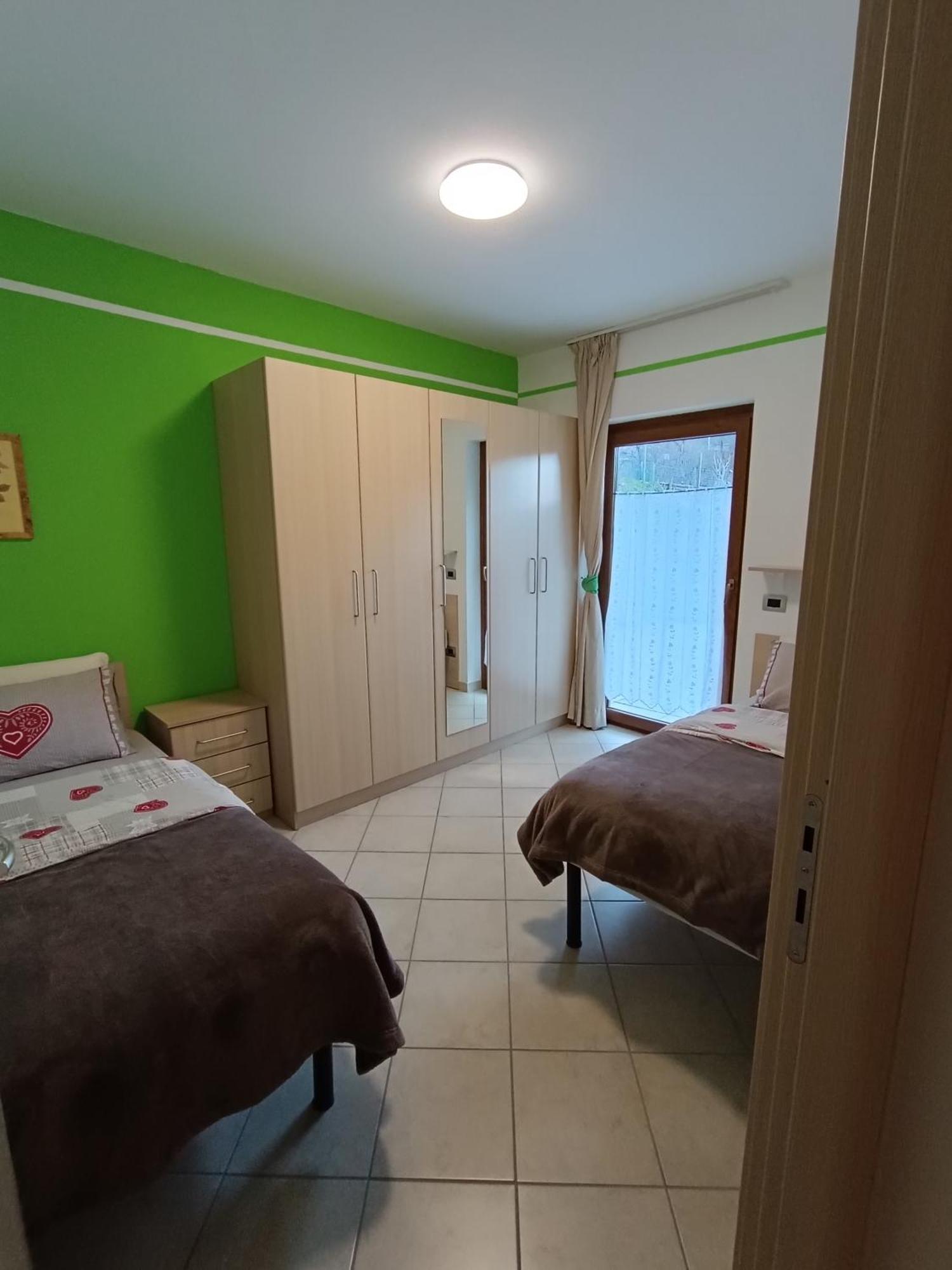 Pisolo Selvaggio Appartement Tirano Kamer foto
