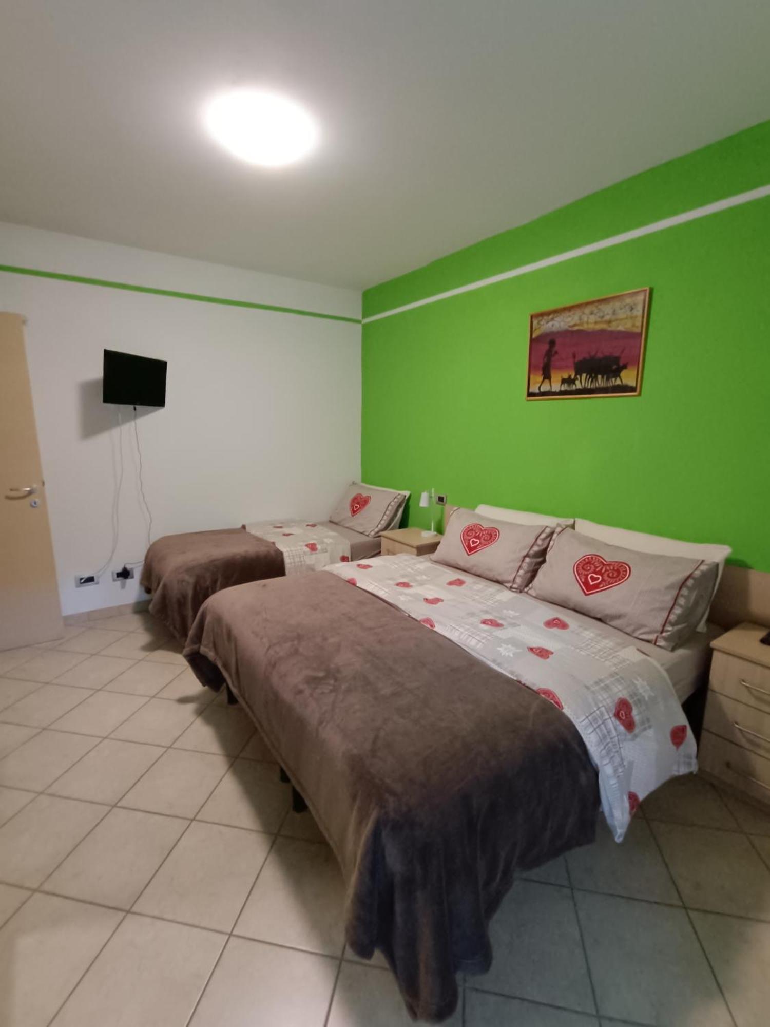 Pisolo Selvaggio Appartement Tirano Kamer foto