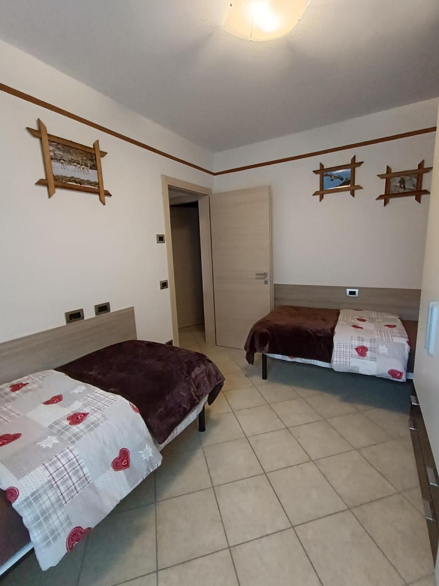 Pisolo Selvaggio Appartement Tirano Kamer foto