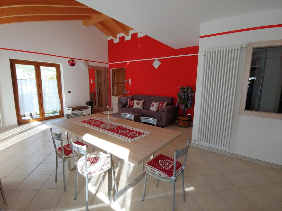 Pisolo Selvaggio Appartement Tirano Buitenkant foto